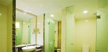 Jinan Zhuo Rui Hotel Hongjialou Esterno foto