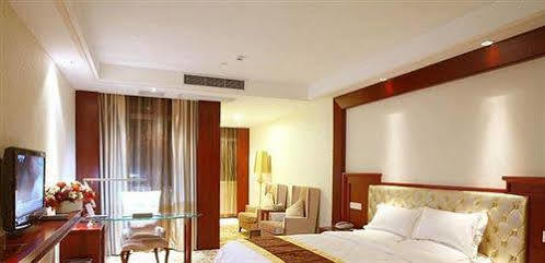 Jinan Zhuo Rui Hotel Hongjialou Esterno foto